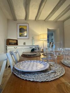 Chinon centre maison 8 personnes avec jardin vue sur Chinon - Gîte Le bout du monde