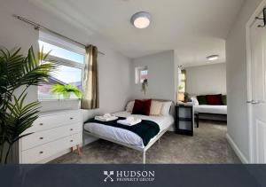 Donnington Apartments - Studio 3