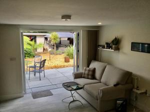 Garden Studio & Hot Tub