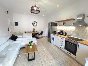 Marios Family House 1