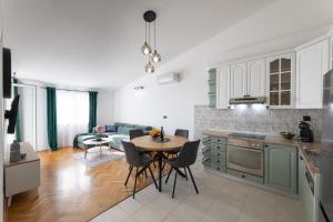 Apartment with a sea view