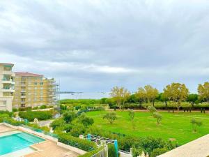 Appartement 1 chambre Vue mer piscine parking