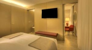 Family Room with View (2 Adults + 1 Child) room in NH Collection Porto Batalha