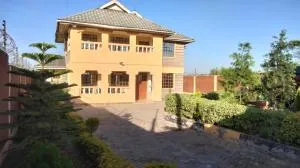 4 Bedroom Kitengela Villa - Ilbisil