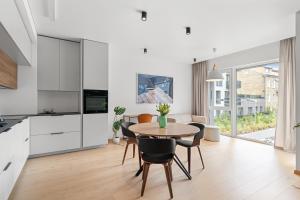 City center, 91 with parking