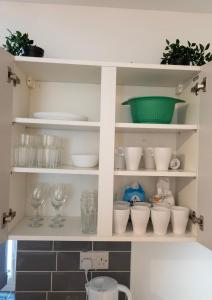 Mega Value Stay - 7 Beds, Keyless Entry, City 5 min walk BY PROPERTY PROMISE