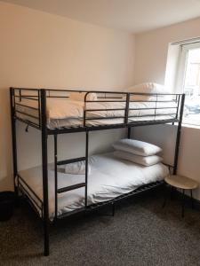 Mega Value Stay - 7 Beds, Keyless Entry, City 5 min walk BY PROPERTY PROMISE