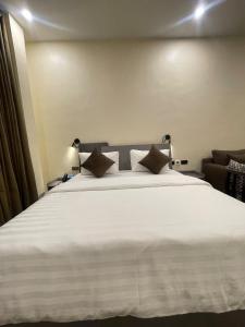 Chic 1 Bedroom Apartment in Lekki