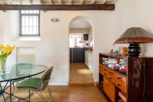 Monti Designer Loft by Romeloft