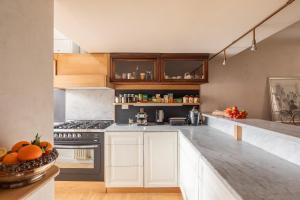 Monti Designer Loft by Romeloft