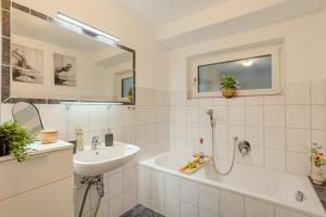 Elegant Eifel Studio I Hiking I Kitchen I Terrace