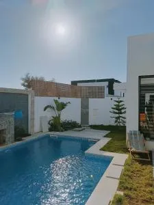 VILLA POOL Djerba Aghir AIR CONDITIONING - 5 BEDS - 阿格希尔