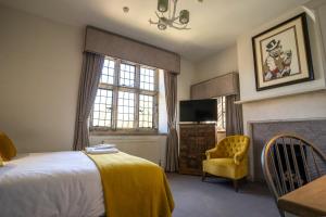 Manor King Room room in Stonehouse Court Hotel - A Bespoke Hotel