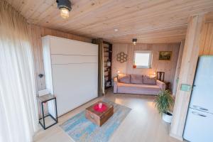 Guest house Lilac in apple tree park