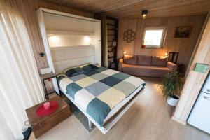 Guest house Lilac in apple tree park