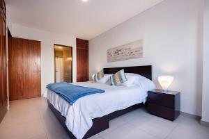 GRM302 Apt Moderno 2 DRM with KING Bed in Miraflores