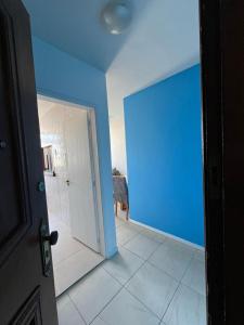 Complete Apartment in Barra da Tijuca with a privileged view - Cozinha, fogão, geladeira, Tv Smart, Ar condicionado, Tudo Novo - Balsa para a praia grátis na rua do condominio e estacionamento gratuito