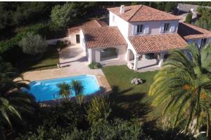 Belle maison familliale à Peymeinade 10 PAX