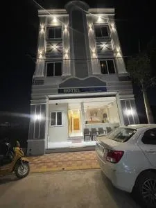 Hotel Golden Wood - Indore