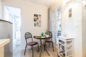 Atypical apartment old town in Cannes large terrace