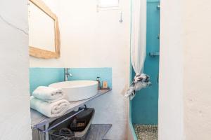 Atypical apartment old town in Cannes large terrace