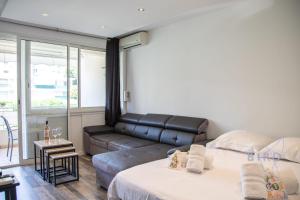 PALM PARADISE next to the Croisette