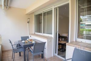 PALM PARADISE next to the Croisette