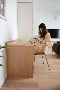 Brown I One Bedroom Apartment I One Cotroceni Park