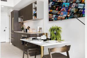 Luxury Studio with Stunning City Views