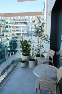 Brown I One Bedroom Apartment I One Cotroceni Park