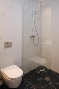 Brown I One Bedroom Apartment I One Cotroceni Park