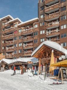 Studio Apartment room in Fontaines Blanches 320