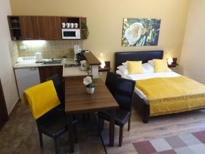 One-Bedroom Apartment room in Gellény Lux Apartman