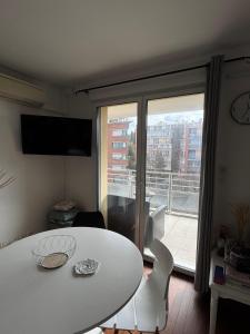 Toulouse Marengo-Gare Matabiau - Médiathèque-Allées Jean Jaurès proche ligne B Parking privé sécurisé gratuitprivé