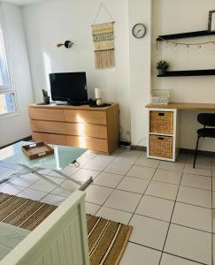 Lou pitcho apartament