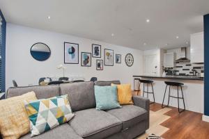 Central 3 Bedroom, En Suite - Perfect For Groups!