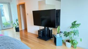 Master room with balcony