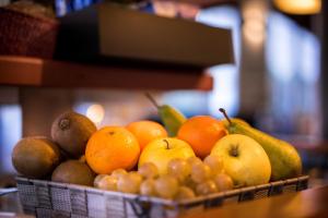Hotels Sure Hotel by Best Western Saint-Quentin Ouest Le pot d etain : photos des chambres