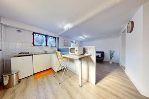 Appartements Appart Cesiere - Appartement confortable au calme : photos des chambres