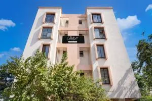 Super Collection O Veerbhadra Nagar Baner - Chakan