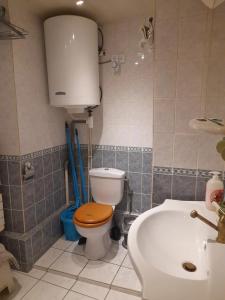 Maisons de vacances Maison charmante a Boussy-Saint-Antoine, 54 m², confort : photos des chambres