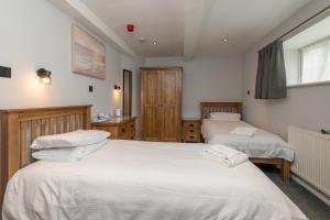 Twin Room room in Ascot Grange Hotel - Voujon Resturant