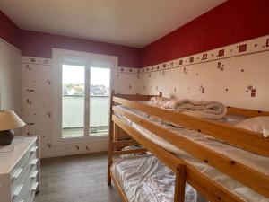 Appartement 3 pièces à Cabourg, 300m de la plage, 6 pers, balcons, parking, animaux acceptés - FR-1-487-296