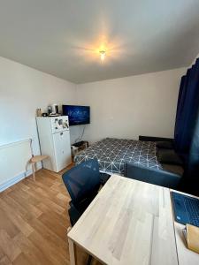 Petit Studio étudiant sur la canal de lOurcq