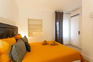 Maisons de vacances Le 9 Victor Hugo Vue sur les Toits, Loft Triplex avec terrasse, intra muros : photos des chambres