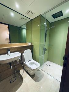URBAN COMFY HOME at SkySuites Near KLCC Complimentary Breakfast