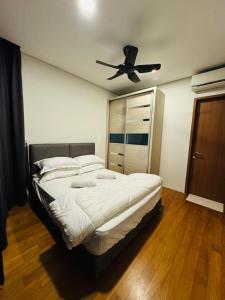 URBAN COMFY HOME at SkySuites Near KLCC Complimentary Breakfast