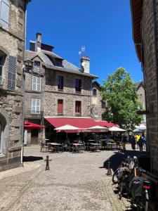Appartements Appartement duplex 8 pers a Super-Besse avec wifi et piscine chauffee : photos des chambres