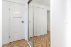 Spodek Modern Space Studio by BookingHost