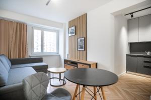 Spodek Modern Space Studio by BookingHost